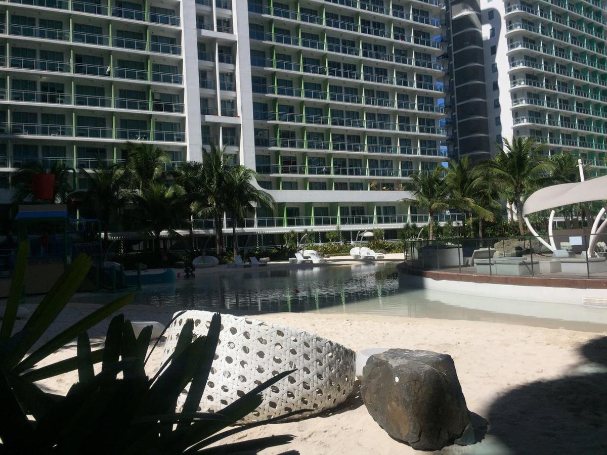 Azure Urban Beach Resort Manila By Radlett Экстерьер фото
