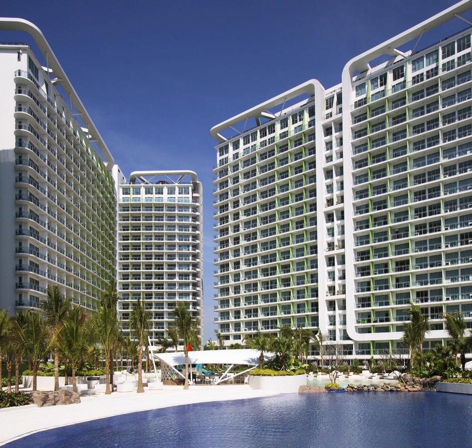 Azure Urban Beach Resort Manila By Radlett Экстерьер фото