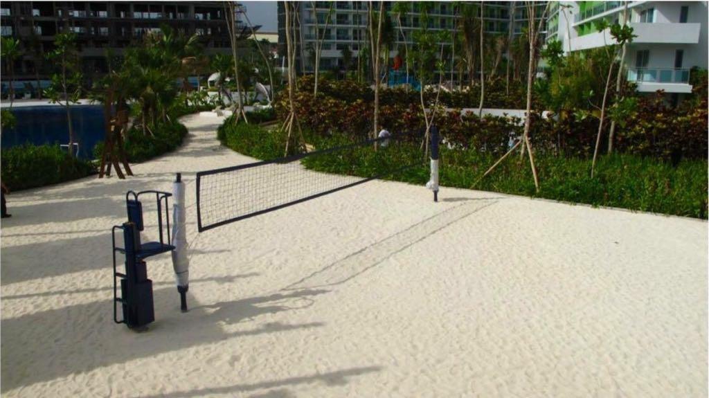 Azure Urban Beach Resort Manila By Radlett Экстерьер фото