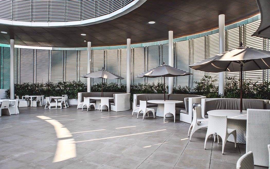 Azure Urban Beach Resort Manila By Radlett Экстерьер фото