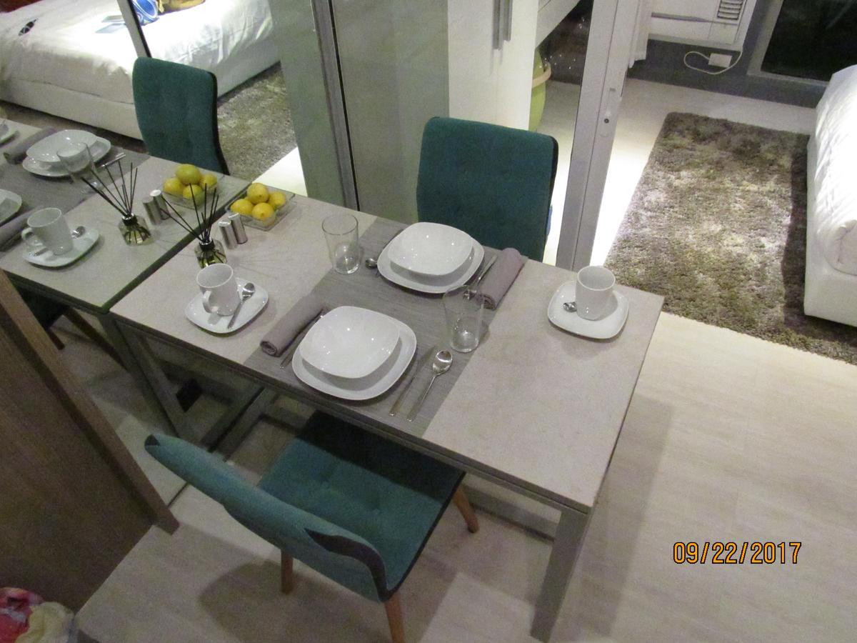 Azure Urban Beach Resort Manila By Radlett Экстерьер фото